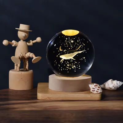 6cm 3D 아트 크리스탈 볼 나이트 라이트 생일 선물 나이트 라이트 목재 라이트 베이스 테이블 램프 장식