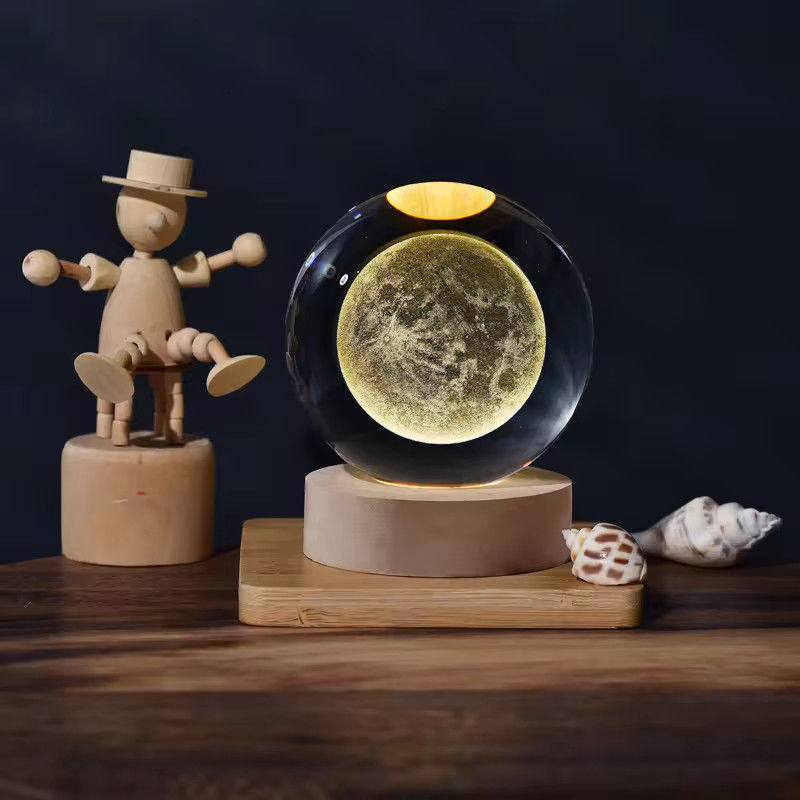 6cm 3D 아트 크리스탈 볼 나이트 라이트 생일 선물 나이트 라이트 목재 라이트 베이스 테이블 램프 장식